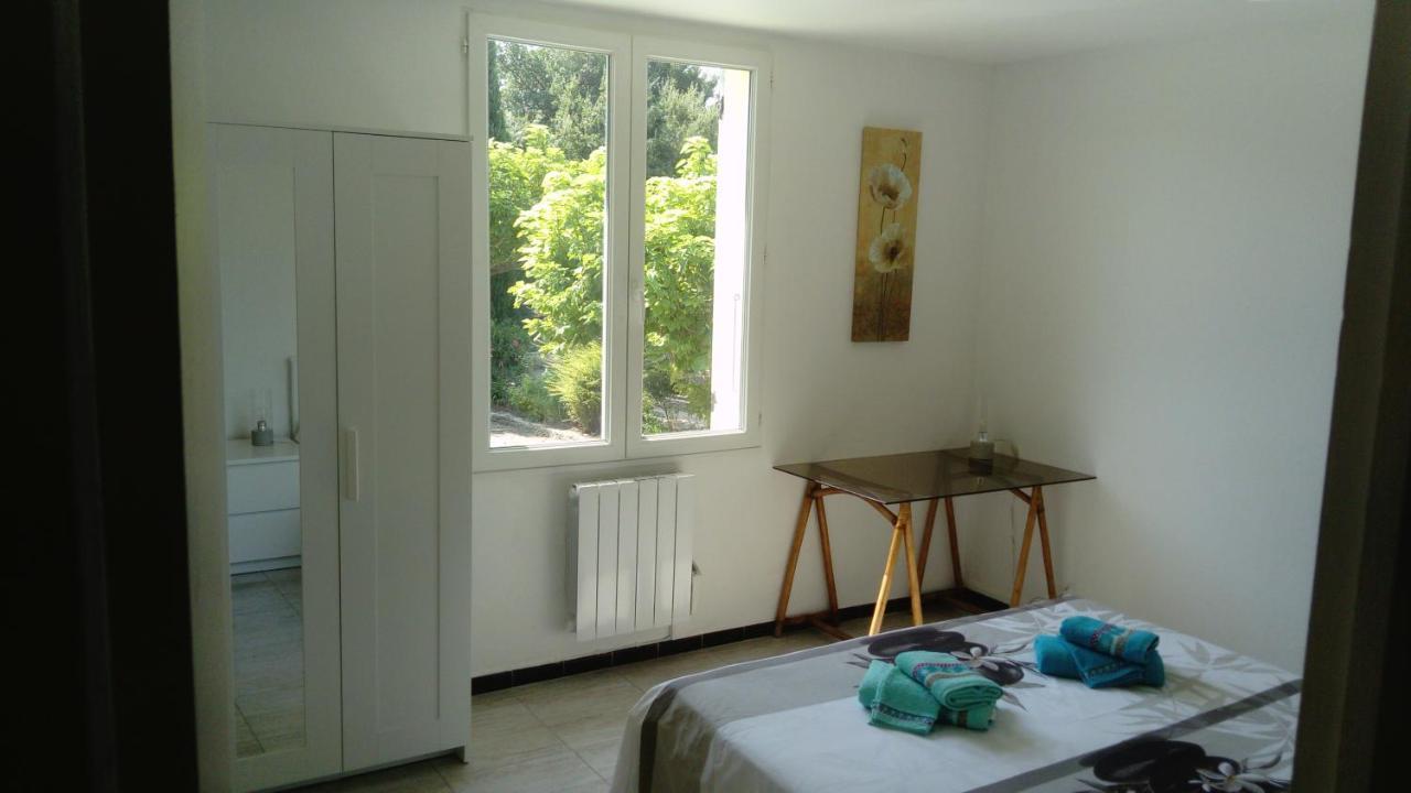 Rendez-Vous Avec Les Cigales - Gite 6 Personnes 100M2 - Piscine Privee - Climatisation Cheval-Blanc Eksteriør bilde