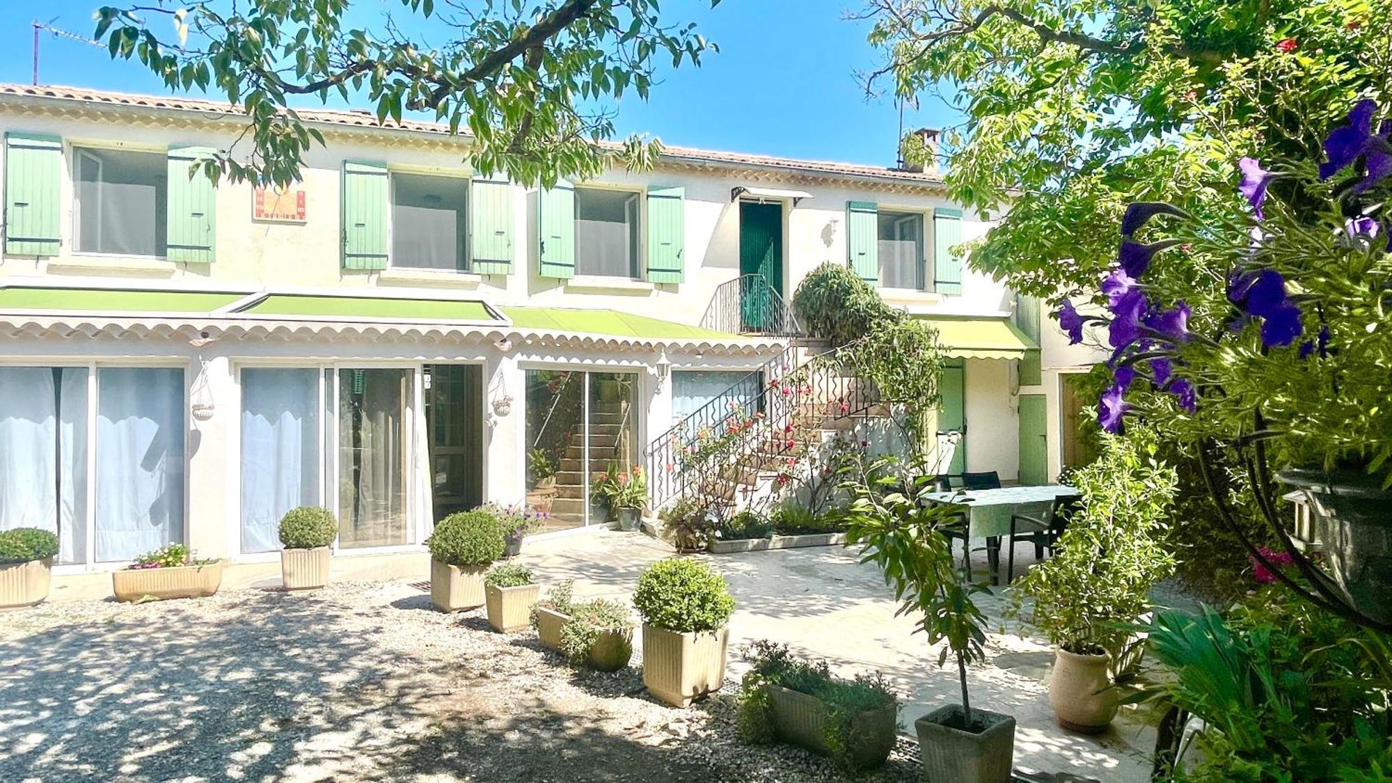 Rendez-Vous Avec Les Cigales - Gite 6 Personnes 100M2 - Piscine Privee - Climatisation Cheval-Blanc Eksteriør bilde