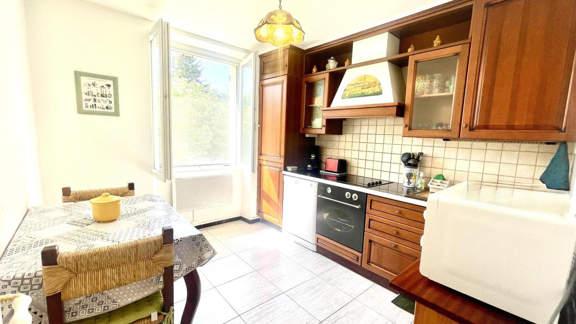 Rendez-Vous Avec Les Cigales - Gite 6 Personnes 100M2 - Piscine Privee - Climatisation Cheval-Blanc Eksteriør bilde